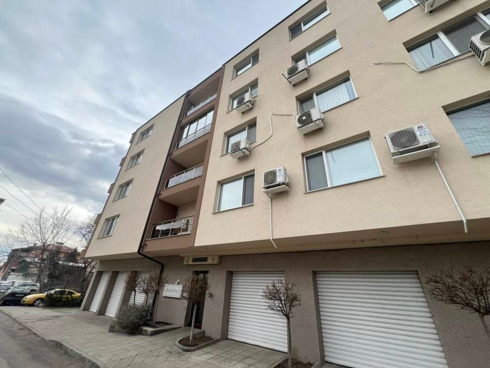 Тристаен апартамент - гр. София, София град – photo 1 of 7